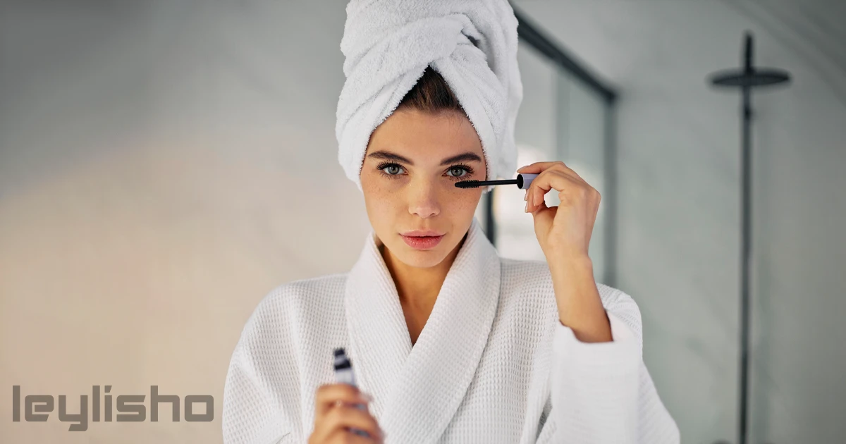 چگونه ریمل را پاک کنیم؟
