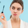 چگونه ظرف ریمل را تمیز کنیم؟